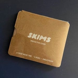 Skims Protective Cover